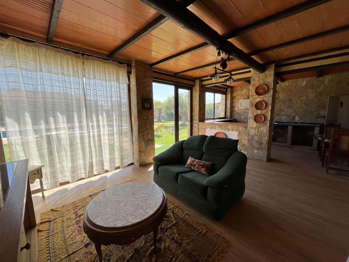 La Estacada Villa Lora del Río Kültér fotó